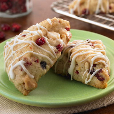 petite-white-chocolate-cranberry-scones-14583